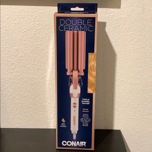 Conair Triple Barrel Waver